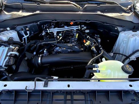 New 2026 Ford Explorer Active w/ Active Comfort Package image 16