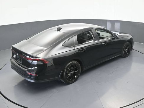 Used 2025 Honda Accord SE image 48