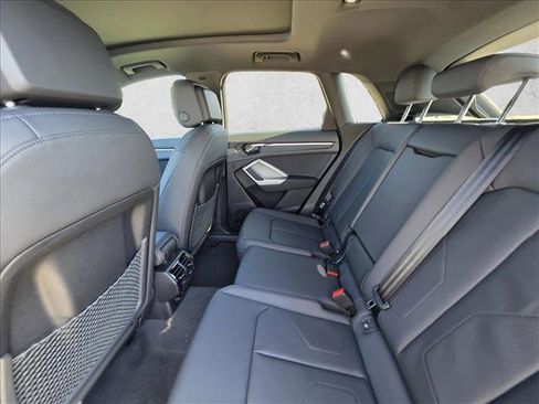 New 2025 Audi Q3 2.0T Premium image 18