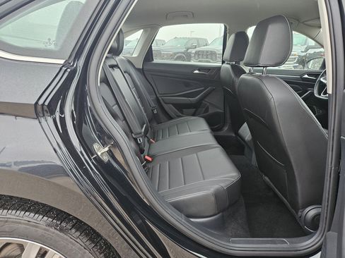 Used 2024 Volkswagen Jetta SE image 25