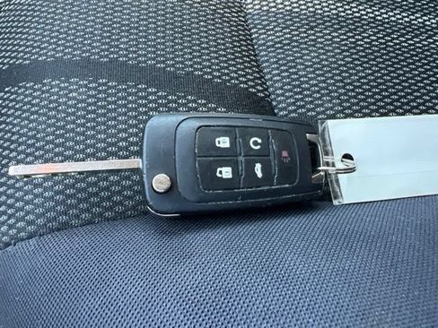 Used 2015 Chevrolet Sonic LT FWD image 31