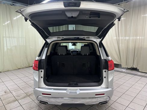 Used 2019 GMC Acadia Denali w/ Technology Package image 8