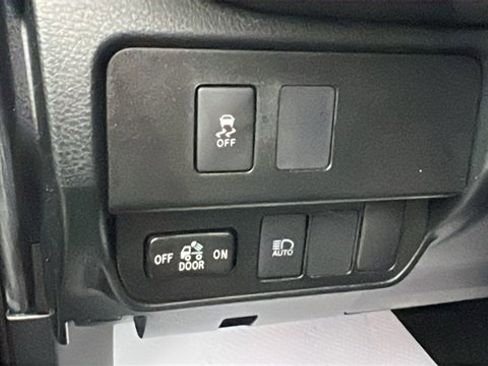 Certified 2022 Toyota Tacoma SR5 image 18