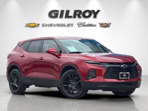 Used 2021 Chevrolet Blazer LT w/ LPO, Black Accent Package FWD image 1
