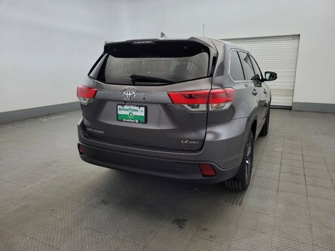 Used 2019 Toyota Highlander Plus AWD/4WD image 7