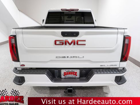 Used 2024 GMC Sierra 2500 Denali w/ Technology Package image 4
