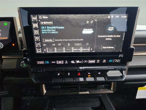 New 2024 GMC Hummer EV 3X w/ LPO, Illumination Package image 9