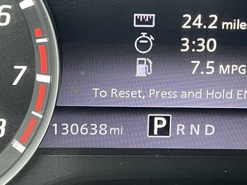 Used 2020 Nissan Titan SV w/ SV Convenience Package image 30