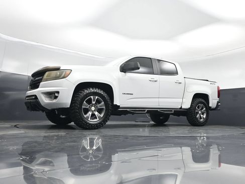 Used 2016 Chevrolet Colorado Z71 AWD/4WD image 38