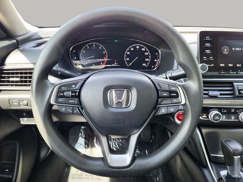 Used 2018 Honda Accord LX image 22