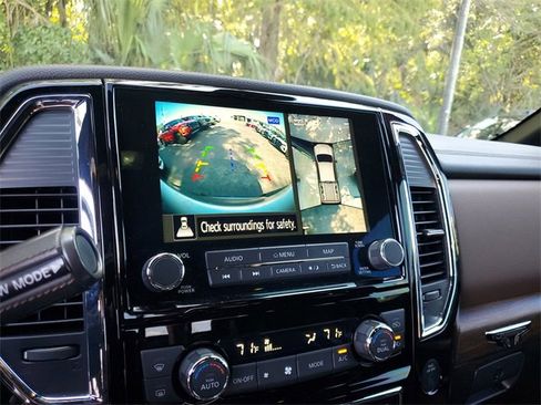 Certified 2024 Nissan Titan Platinum Reserve w/ Moonroof Package image 20