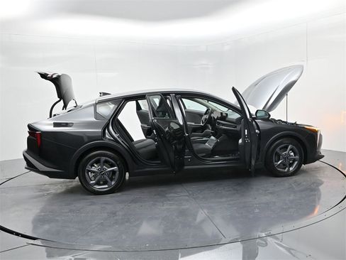 New 2025 Kia K4 LXS image 51