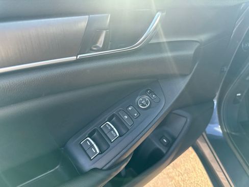 Used 2020 Honda Accord LX image 18