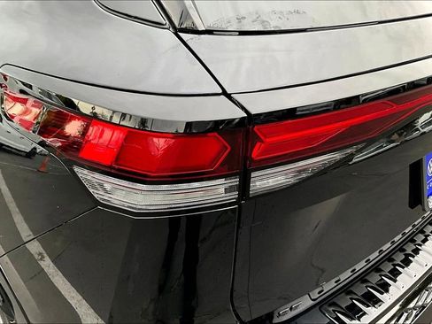 New 2026 Volkswagen Tiguan SE R-Line image 22