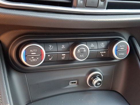 New 2026 Alfa Romeo Stelvio Sprint AWD/4WD image 15