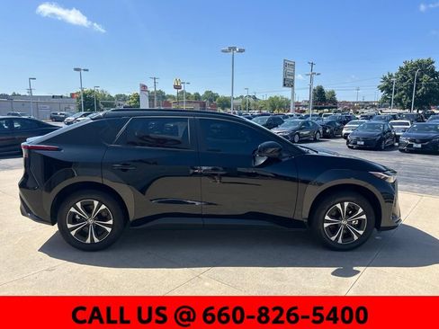 Used 2024 Toyota bZ4X FWD w/ Weather Package image 5