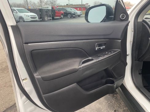 Used 2015 Mitsubishi Outlander Sport GT image 9