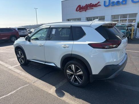 Used 2021 Nissan Rogue SL w/ Premium Package image 4