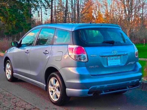 Used 2006 Toyota Matrix XR image 1