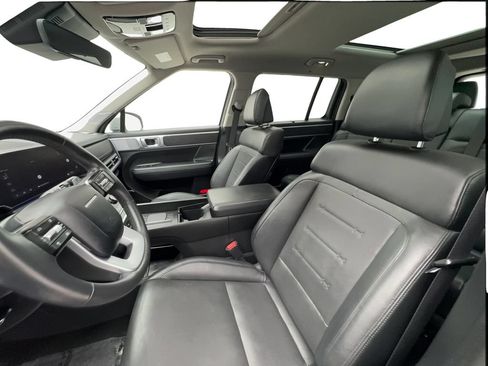Used 2025 Hyundai Santa Fe Limited FWD image 19