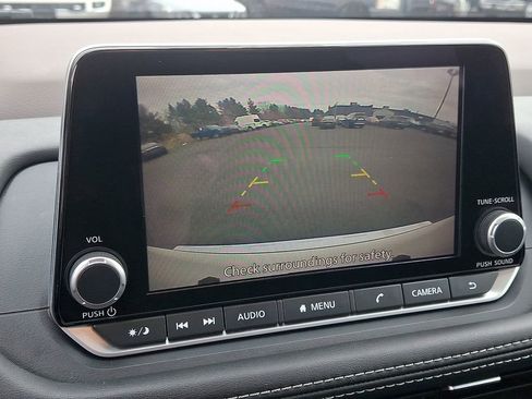 Certified 2023 Nissan Rogue SV w/ SV Premium Package image 18