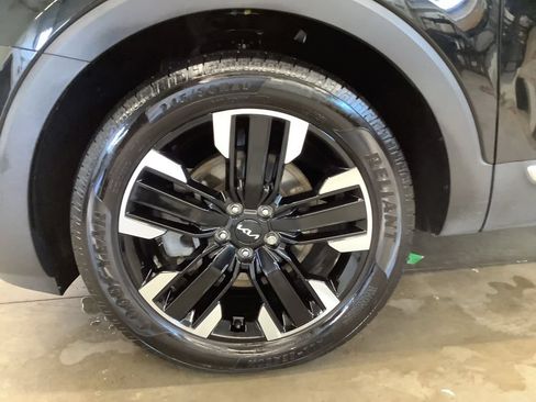 Certified 2023 Kia Telluride SX Prestige AWD/4WD image 33