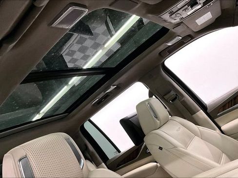 Used 2021 Cadillac Escalade ESV Sport Platinum w/ LPO, ONYX Package AWD/4WD image 21