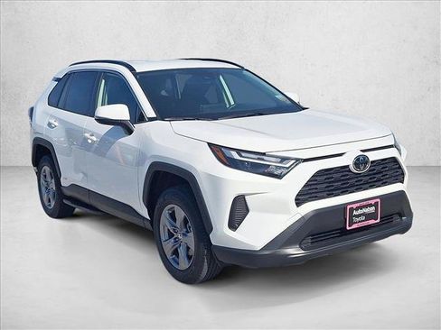 Certified 2025 Toyota RAV4 LE AWD/4WD image 3