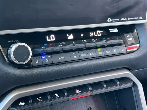Certified 2024 Toyota Tundra Limited AWD/4WD image 23