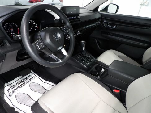Used 2023 Honda CR-V LX image 9