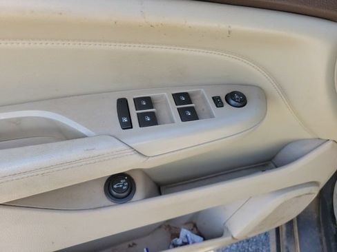 Used 2011 Cadillac SRX Luxury AWD/4WD image 10