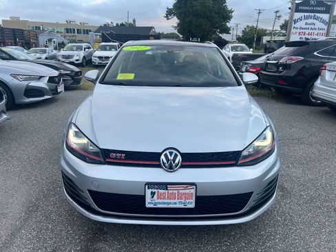 Used 2017 Volkswagen GTI SE FWD image 4