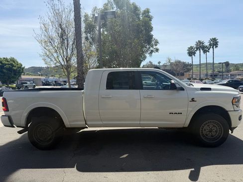 Used 2020 RAM 2500 Laramie w/ Night Edition image 8