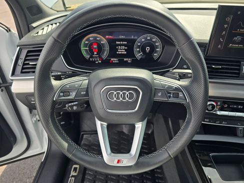 Used 2023 Audi Q5 e Premium Plus w/ Premium Plus Package AWD/4WD image 13