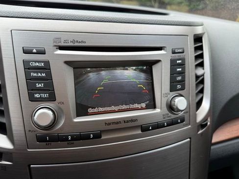 Used 2014 Subaru Outback 2.5i Limited w/ Moonroof Package image 21