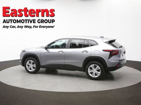 Used 2024 Chevrolet Trax LS w/ Driver Confidence Package FWD image 56