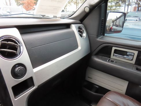 Used 2011 Ford F150 Platinum image 22