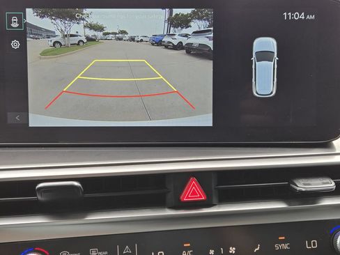 Used 2025 Kia Sorento S FWD image 7