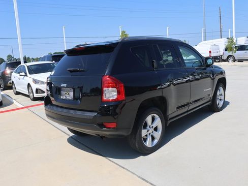 Used 2013 Jeep Compass Sport image 5
