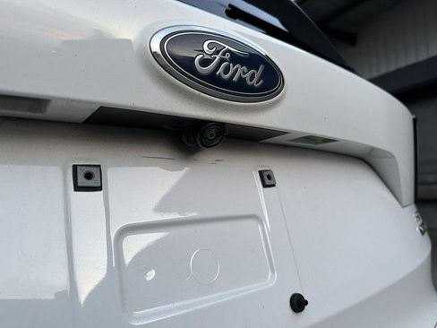 Used 2018 Ford Escape SE FWD image 15