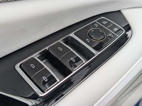 New 2026 Cadillac Optiq Sport 1 image 16