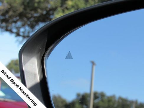 Used 2022 Nissan Rogue SV image 21