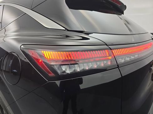 Used 2025 Nissan Murano SV image 18