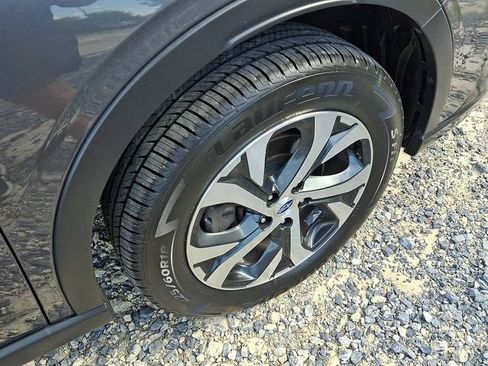 Used 2022 Subaru Outback Limited AWD/4WD image 10