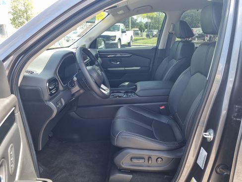 Used 2025 Honda Pilot EX-L image 23
