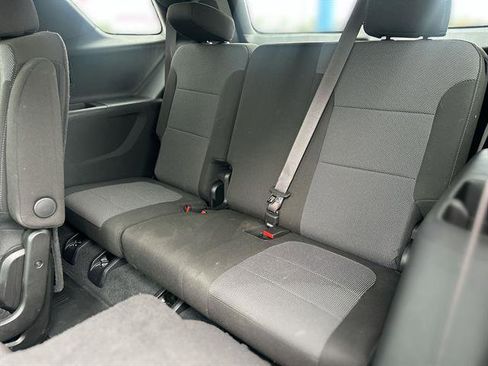 Certified 2023 Chevrolet Traverse LT image 23