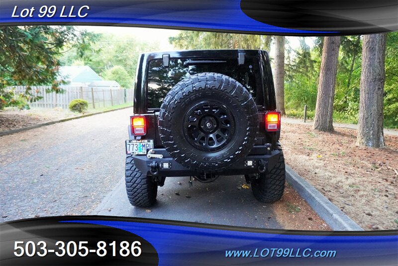 Used 2017 Jeep Wrangler Unlimited Sahara AWD/4WD image 10