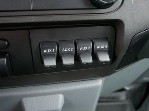 Used 2016 Ford F250 XL w/ XL Appearance Package AWD/4WD image 23