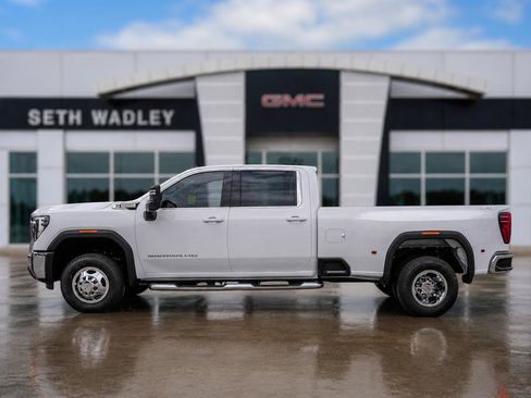 New 2026 GMC Sierra 3500 SLE w/ SLE Value Package AWD/4WD image 58