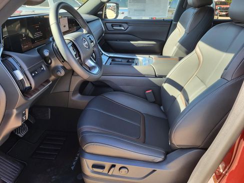 New 2026 Nissan Armada SL w/ Captain's Chari Seat Package image 20